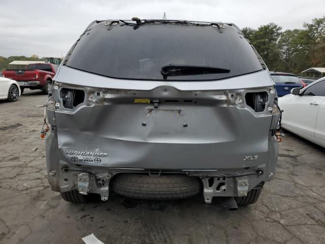 5TDKKRFH3FS089931 - 2015 TOYOTA HIGHLANDER XLE 银色 照片 6