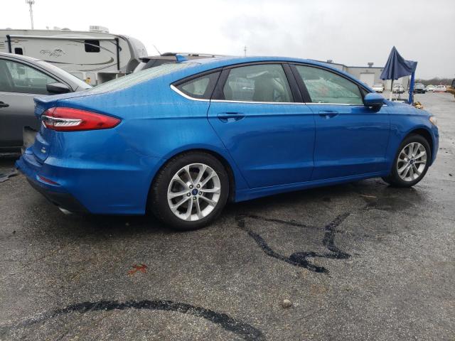 3FA6P0HD1KR151757 - 2019 FORD FUSION SE BLUE photo 3