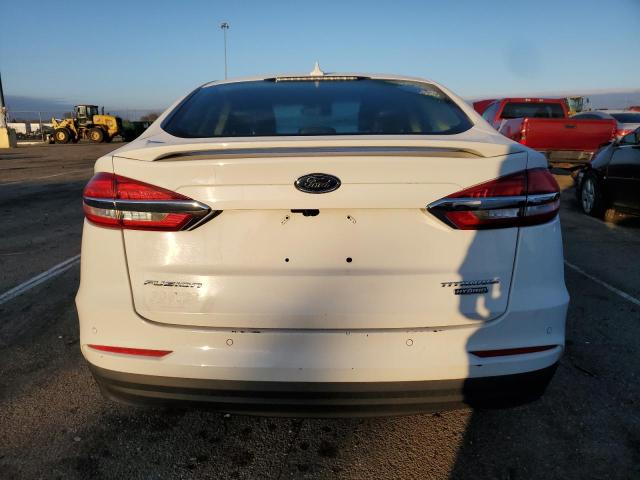 3FA6P0RU2LR100154 - 2020 FORD FUSION TITANIUM WHITE photo 6