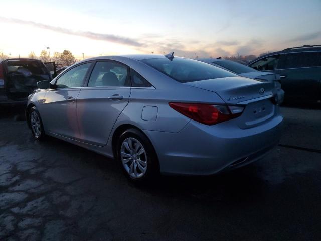 5NPEB4AC8BH117296 - 2011 HYUNDAI SONATA GLS SILVER photo 2