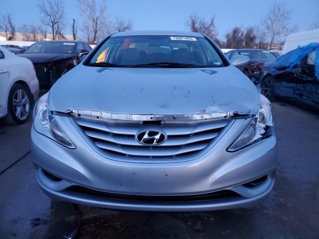 5NPEB4AC8BH117296 - 2011 HYUNDAI SONATA GLS SILVER photo 5