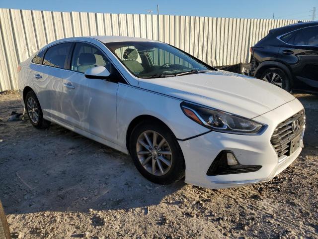 5NPE24AF0JH609118 - 2018 HYUNDAI SONATA SE WHITE photo 4