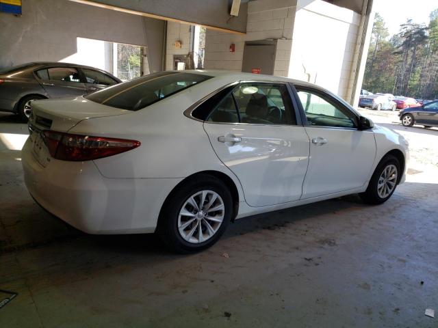 4T4BF1FK9FR510937 - 2015 TOYOTA CAMRY LE WHITE photo 3