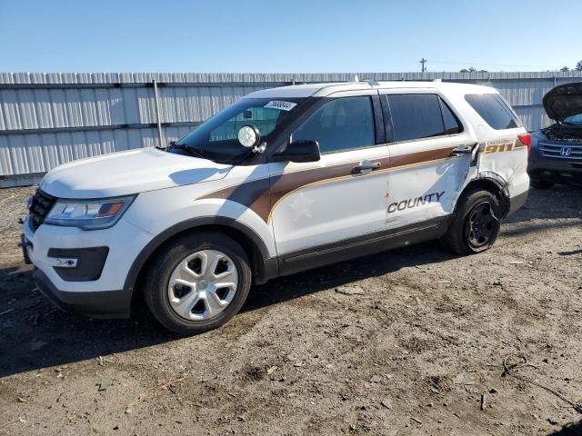 1FM5K8AR5HGB41091 - 2017 FORD EXPLORER POLICE INTERCEPTOR თეთრი ფოტო 1