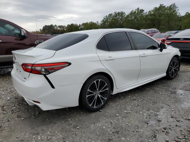 JTNB11HK8J3043644 - 2018 TOYOTA CAMRY L WHITE photo 3