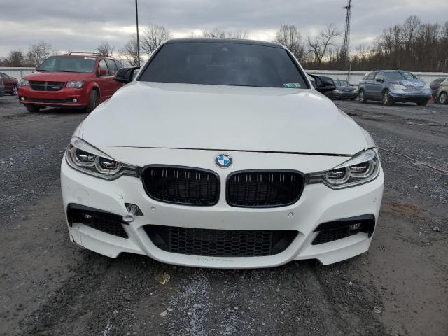 WBA8B7G5XJNU95266 - 2018 BMW 340 XI WHITE photo 5