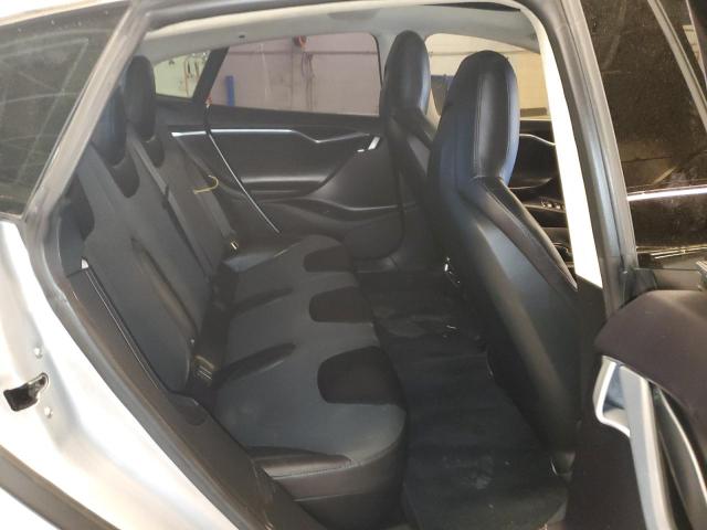 5YJSA1E12GF155254 - 2016 TESLA MODEL S SILVER photo 10