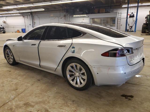 5YJSA1E12GF155254 - 2016 TESLA MODEL S SILVER photo 2