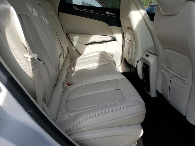5LMTJ4DH3HUL45781 - 2017 LINCOLN MKC BLACK LABEL Weiß Foto 11