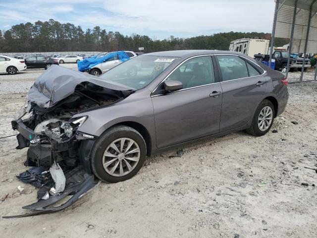 4T1BF1FK4FU929885 - 2015 TOYOTA CAMRY LE SILVER photo 1