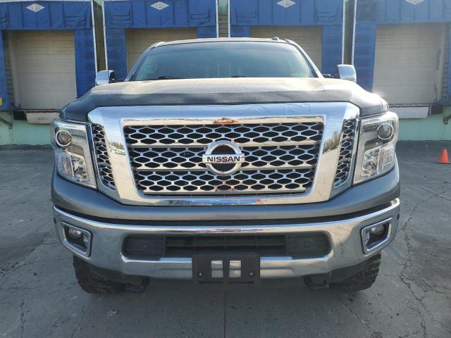 1N6BA1F43JN525660 - 2018 NISSAN TITAN XD SL GRAY photo 5