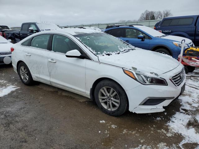 5NPE24AF9HH572094 - 2017 HYUNDAI SONATA SE WHITE photo 4