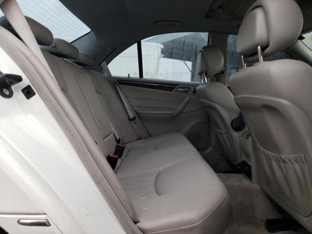 WDBRF54H17A917177 - 2007 MERCEDES-BENZ C 280 WHITE photo 10