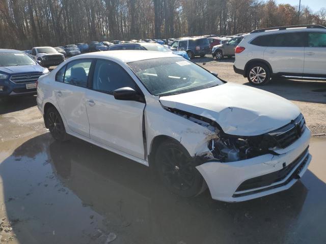 3VWD17AJ7FM315654 - 2015 VOLKSWAGEN JETTA SE WHITE photo 4