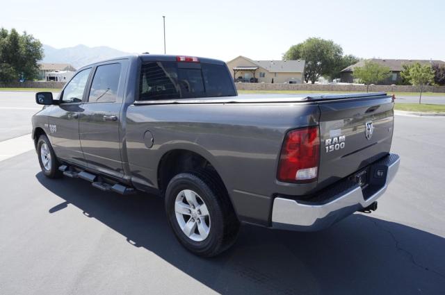 1C6RR6TT2KS512363 - 2019 RAM 1500 CLASS SLT GRAY photo 4