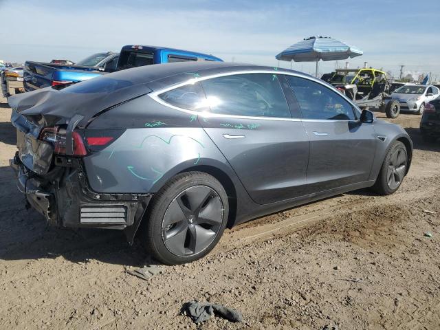 5YJ3E1EB3JF114446 - 2018 TESLA MODEL 3 SILVER photo 3