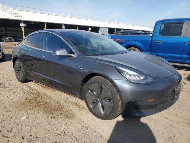 5YJ3E1EB3JF114446 - 2018 TESLA MODEL 3 SILVER photo 4