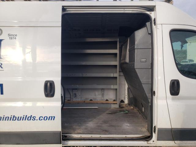 3C6TRVDG9JE151748 - 2018 RAM PROMASTER 2500 HIGH WHITE photo 11