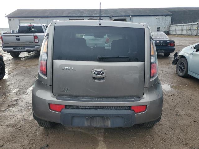 KNDJT2A2XB7287378 - 2011 KIA SOUL + GRAY photo 6