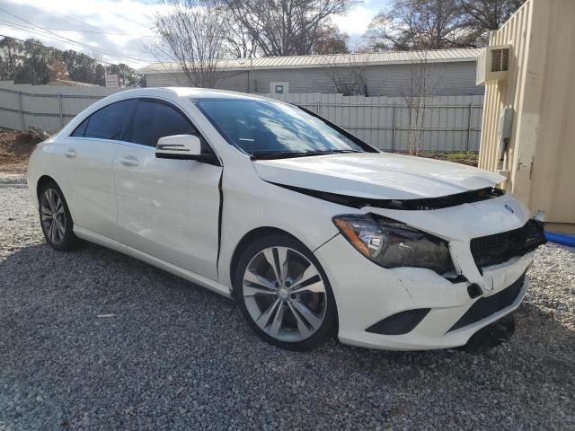 WDDSJ4EB2GN370263 - 2016 MERCEDES-BENZ CLA 250 WHITE photo 4