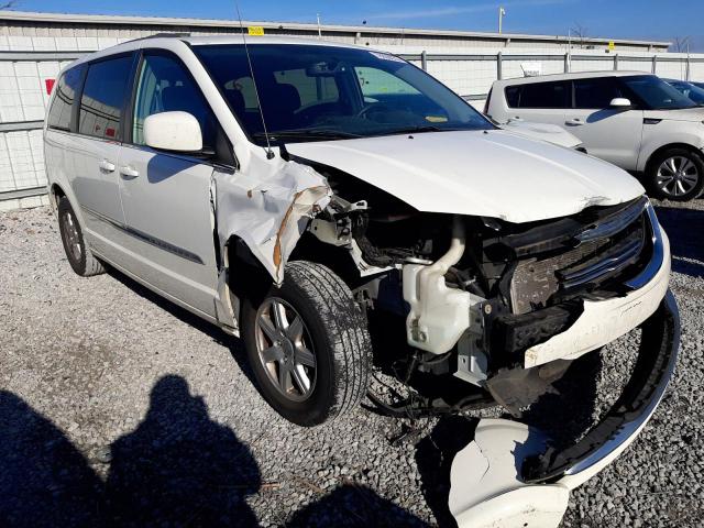 2C4RC1BG7DR657470 - 2013 CHRYSLER TOWN & COU TOURING WHITE photo 4