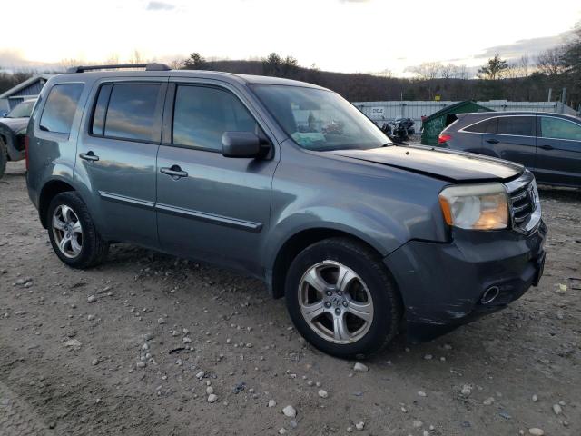 5FNYF4H48DB025879 - 2013 HONDA PILOT EX GRAY photo 4