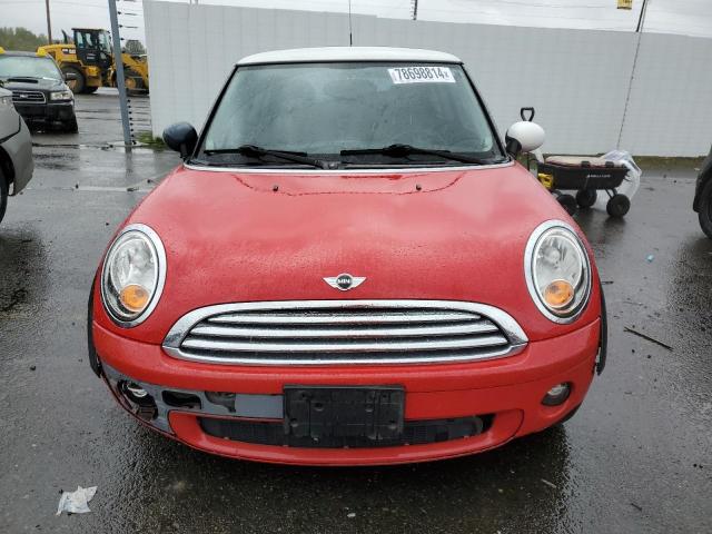 WMWMF3C52ATZ65917 - 2010 MINI COOPER RED photo 5