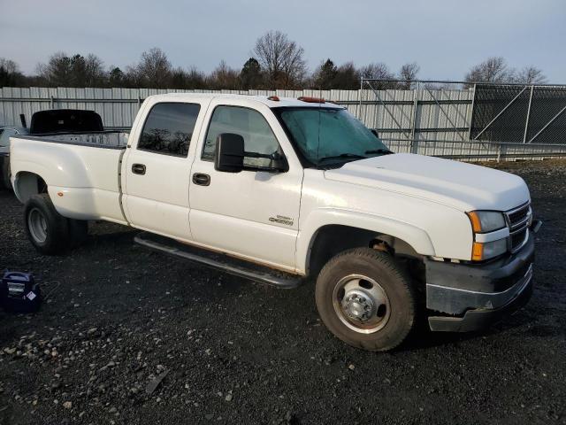 1GCJK33D47F137321 - 2007 CHEVROLET SILVERADO K3500 WHITE photo 4