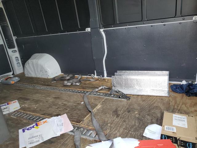 3C6TRVDG9JE113288 - 2018 RAM PROMASTER 2500 HIGH WHITE photo 10