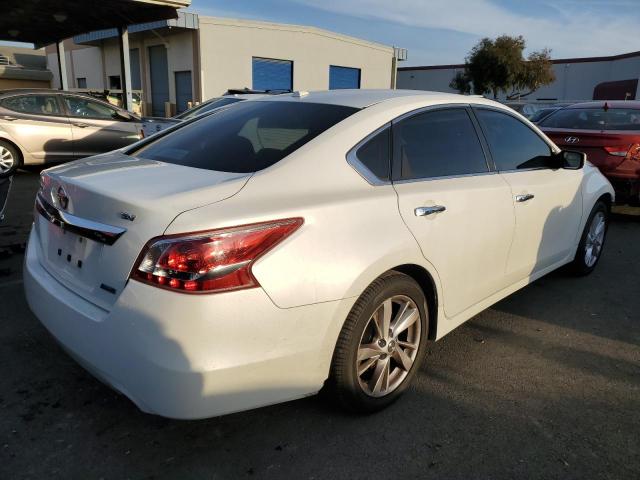 1N4AL3AP2DC137525 - 2013 NISSAN ALTIMA 2.5 WHITE photo 3