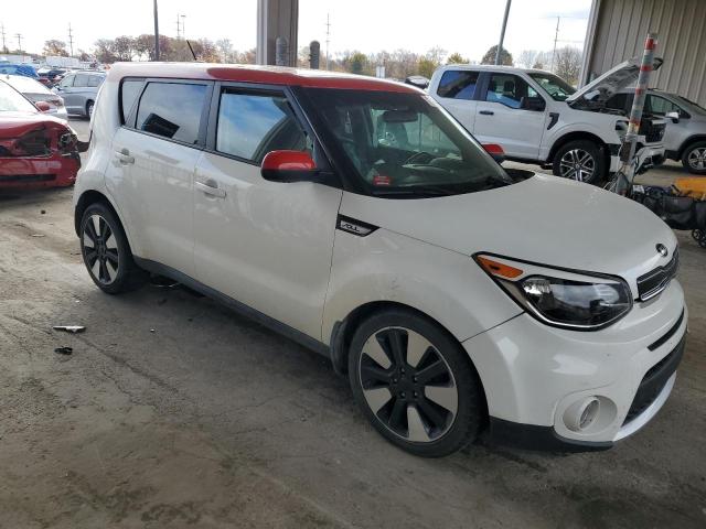 KNDJP3A58H7466788 - 2017 KIA SOUL + WHITE photo 4