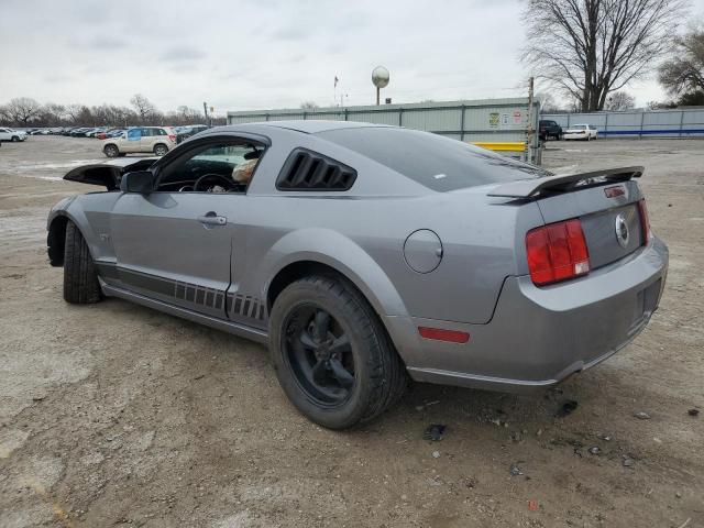 1ZVHT82H565199342 - 2006 FORD MUSTANG GT SILVER photo 2