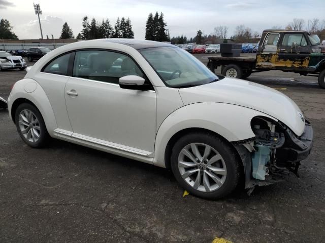 3VWJL7AT7DM678726 - 2013 VOLKSWAGEN BEETLE WHITE photo 4