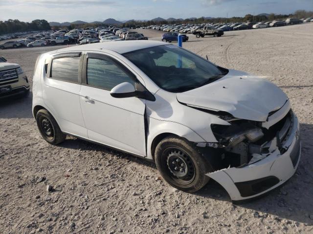 1G1JB6SH3C4190080 - 2012 CHEVROLET SONIC LS თეთრი ფოტო 4