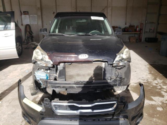 KNDJT2A53C7470018 - 2012 KIA SOUL BLACK photo 5