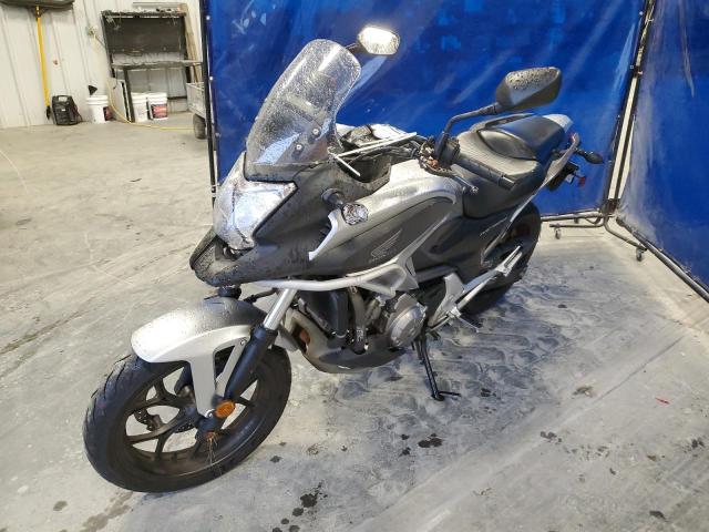 JH2RC6358CK000174 - 2012 HONDA NC700X SILVER photo 2