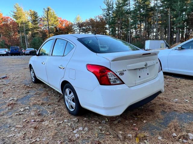 3N1CN7AP5KL821056 - 2019 NISSAN VERSA S WHITE photo 3