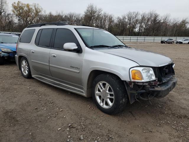 1GKET66M466139410 - 2006 GMC ENVOY DENALI XL SILVER photo 4