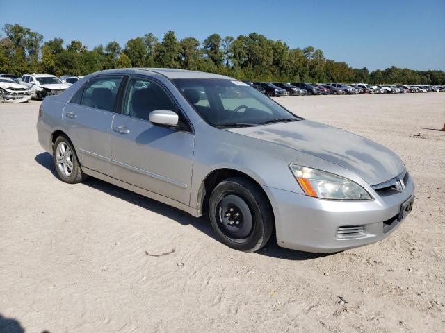 1HGCM56717A115361 - 2007 HONDA ACCORD EX SILVER photo 4