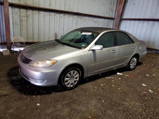 4T1BE32K95U525404 - 2005 TOYOTA CAMRY LE SILVER photo 1