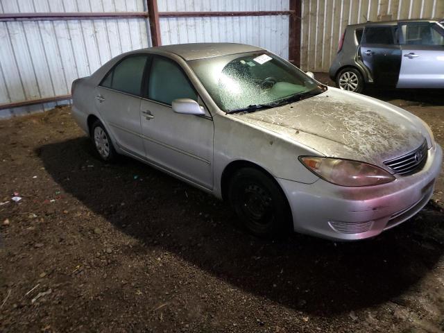 4T1BE32K95U525404 - 2005 TOYOTA CAMRY LE SILVER photo 4