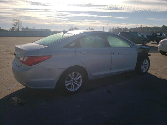 5NPEB4AC6DH740158 - 2013 HYUNDAI SONATA GLS SILVER photo 3