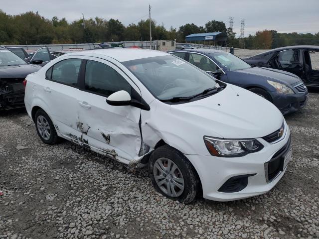1G1JB5SH3J4113006 - 2018 CHEVROLET SONIC LS WHITE photo 4