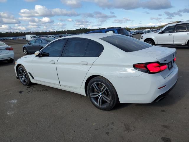 WBA13BJ09NWX46017 - 2022 BMW 530 XI WHITE photo 2