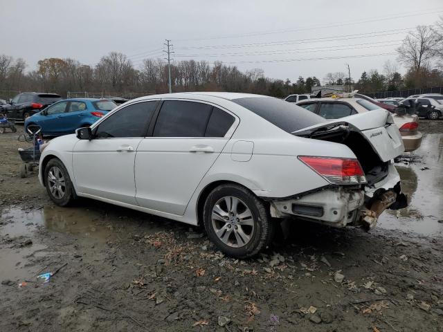 1HGCP26409A014956 - 2009 HONDA ACCORD LXP WHITE photo 2