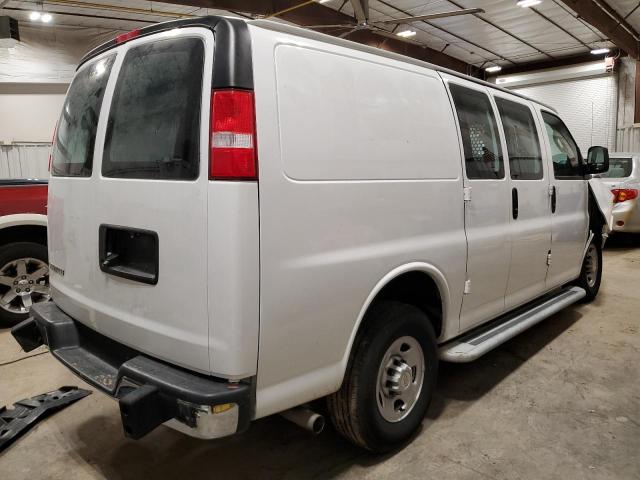 1GCWGAF71N1211807 - 2022 CHEVROLET EXPRESS G2 WHITE photo 3