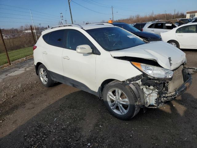 KM8JU3AC2CU485317 - 2012 HYUNDAI TUCSON GLS WHITE photo 4