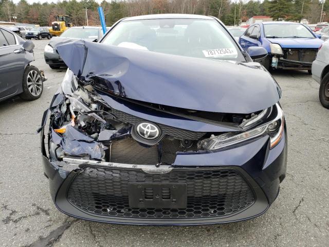 JTDEPMAEXNJ200680 - 2022 TOYOTA COROLLA LE BLUE photo 5