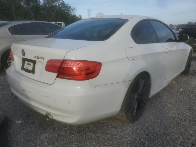 WBAKG7C51BE264237 - 2011 BMW 335 I WHITE photo 3