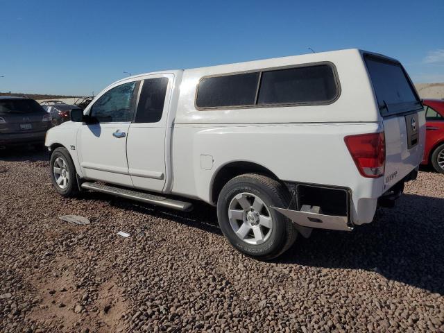 1N6AA06A14N533384 - 2004 NISSAN TITAN XE WHITE photo 2